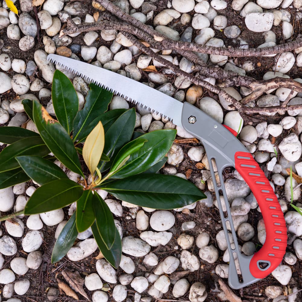 Foldable Pruning Saw - Tough High Carbon Steel Blade with Triple Bevel Teeth - Image 5