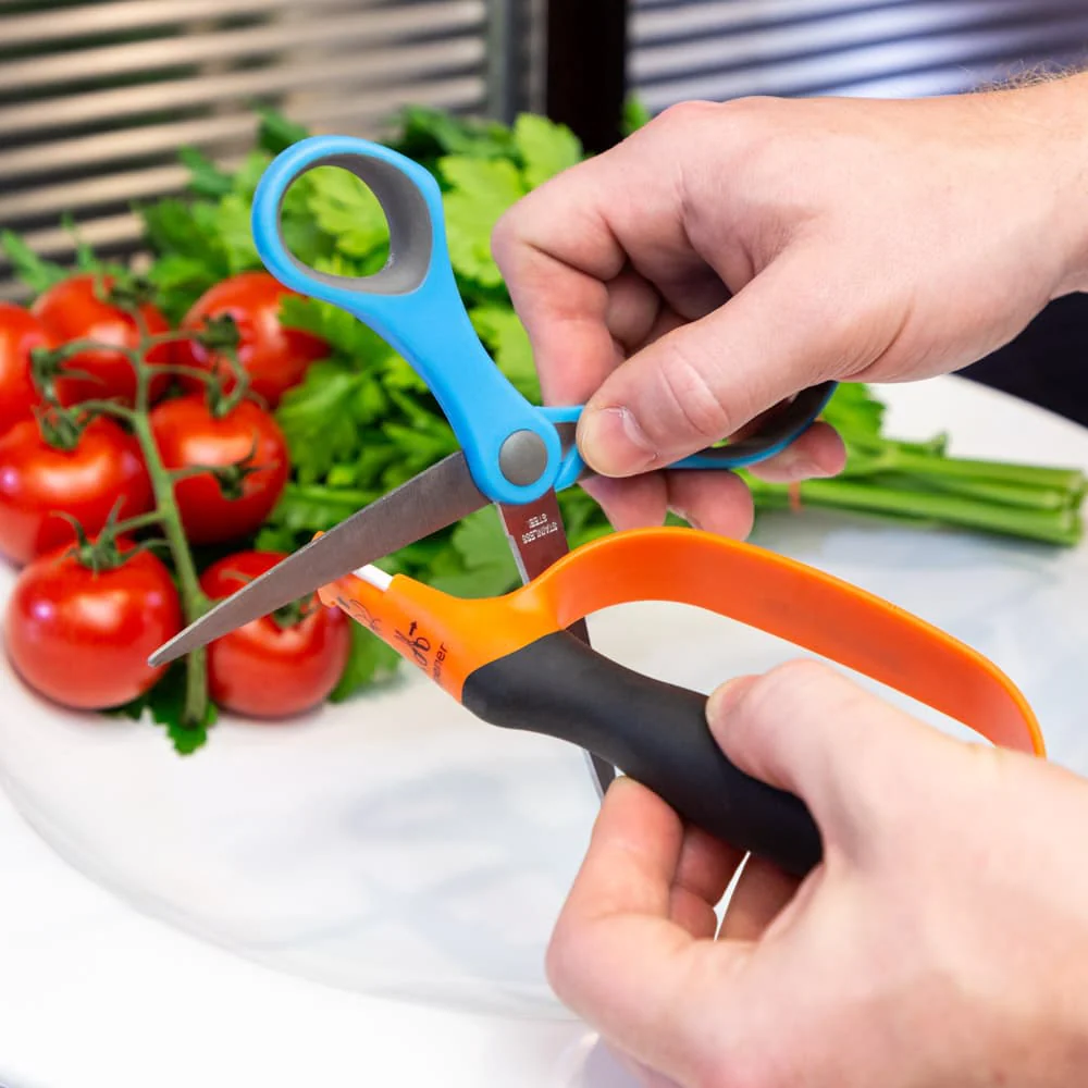 Universal Sharpening Tool - For Knives, Scissors and Garden Shears - Image 10