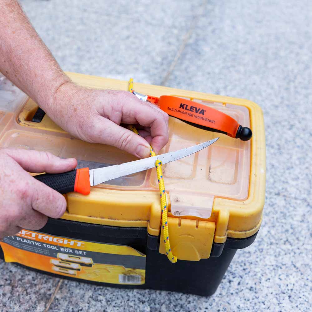 Universal Sharpening Tool - For Knives, Scissors and Garden Shears - Image 9