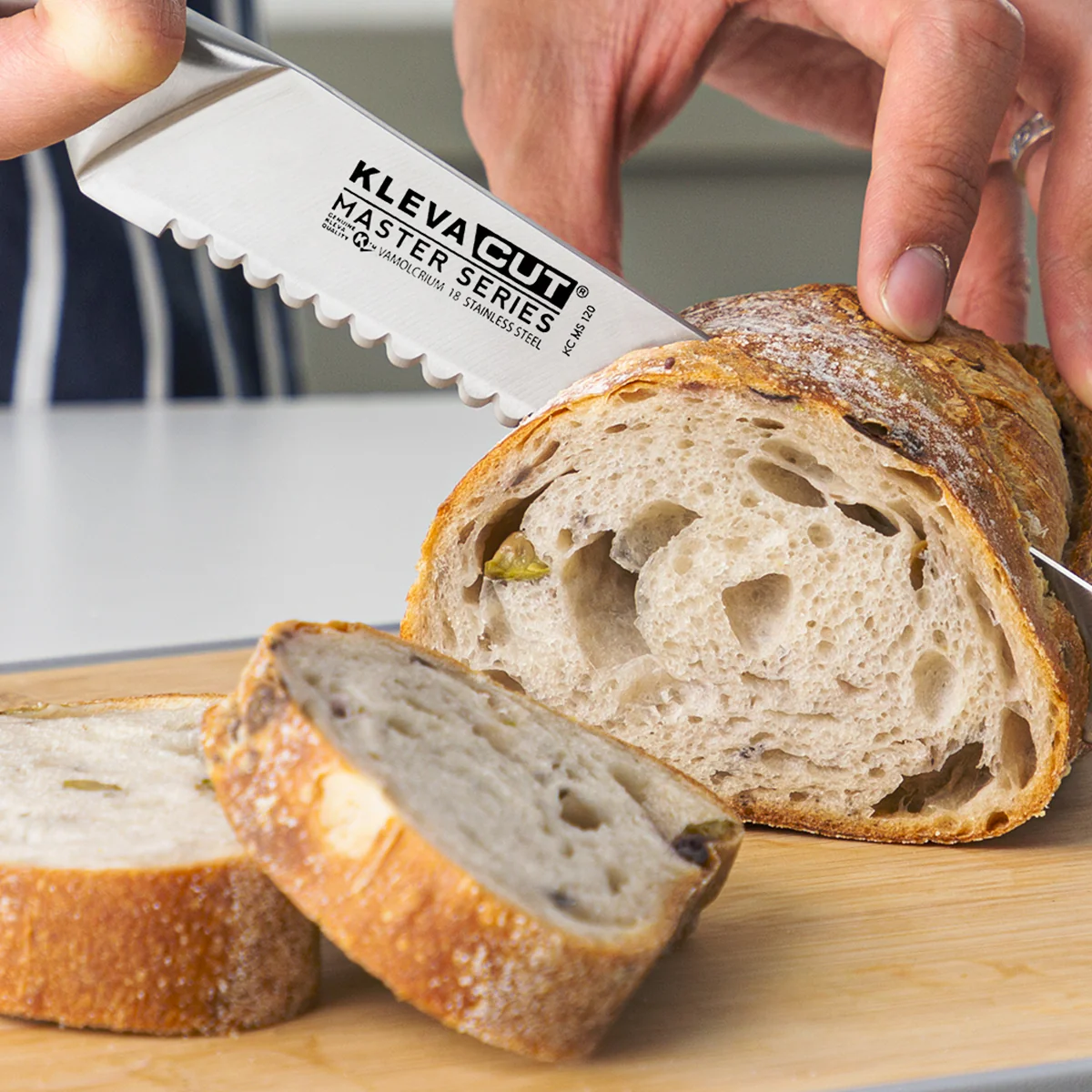 KlevaCut® Master Series Double-Edge Serrated Bread Knife - 20cm - Image 2